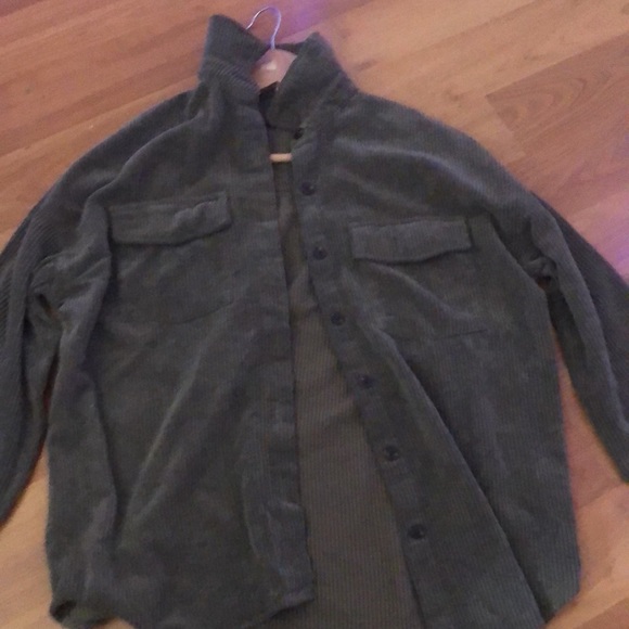 Simons green stylish button up cardigan style sweater. - Picture 2 of 2